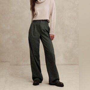 NWT Banana Republic dark green/olive Remanso Donegal Straight-Leg Pant sz 10